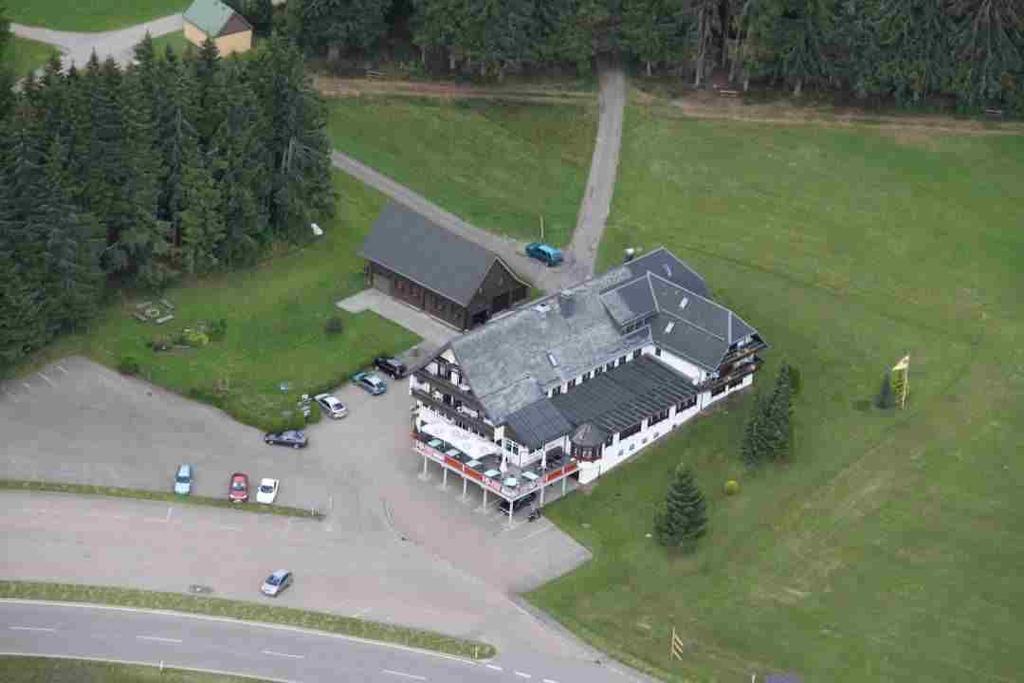 Hohengasthof Lowen - Escheck Schönwalde Eksteriør billede